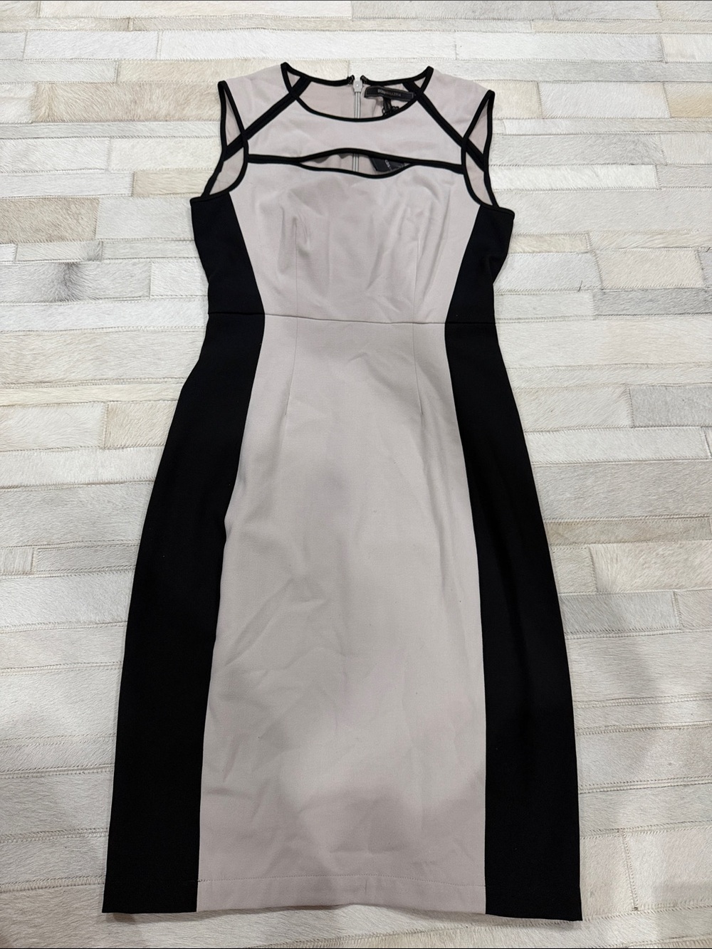 BCBG Maxazaria Sleeveless Colorblock Sheath Dress - Black & Light Gray